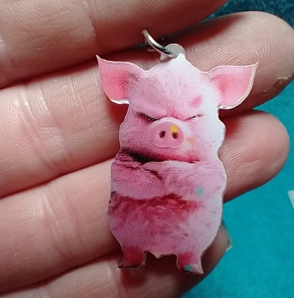 Cute pink pig wire dangle earrings - Picture 1 of 3